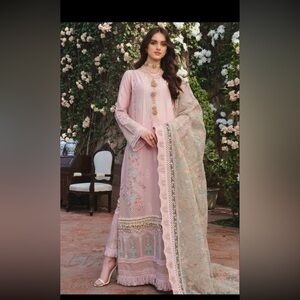 Maryum and Maria medium